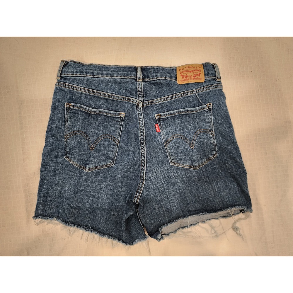 Levis' denim jean cut-off style shorts: Classic Shorts fit, cute! Women's 29